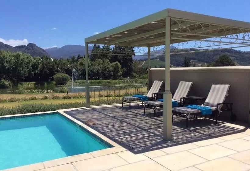 پانسیون La Cabriere Country House