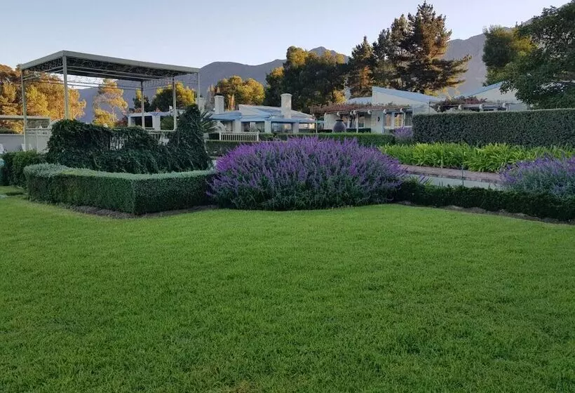 پانسیون La Cabriere Country House