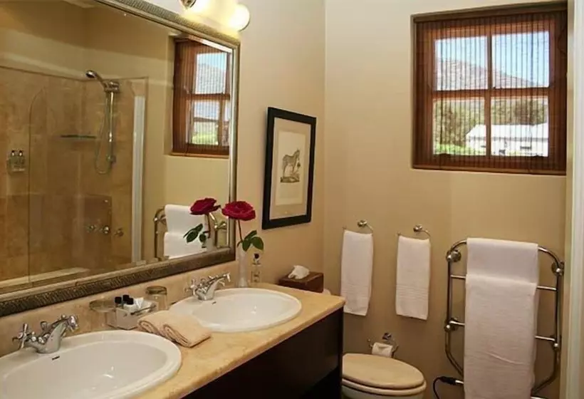 پانسیون La Cabriere Country House
