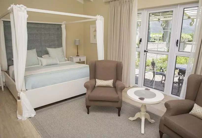 پانسیون La Cabriere Country House