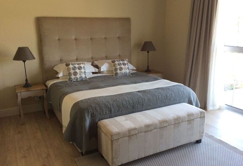 بنسيون La Cabriere Country House