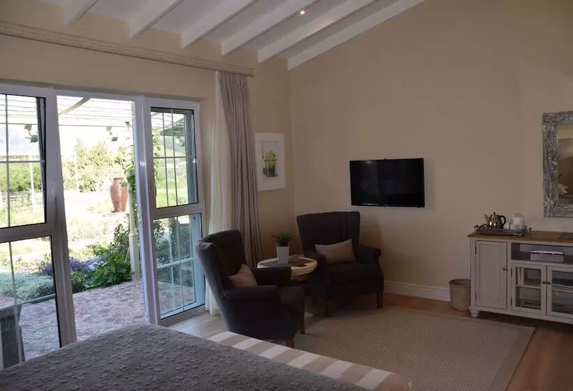 پانسیون La Cabriere Country House