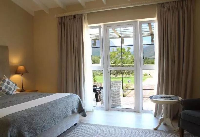 پانسیون La Cabriere Country House