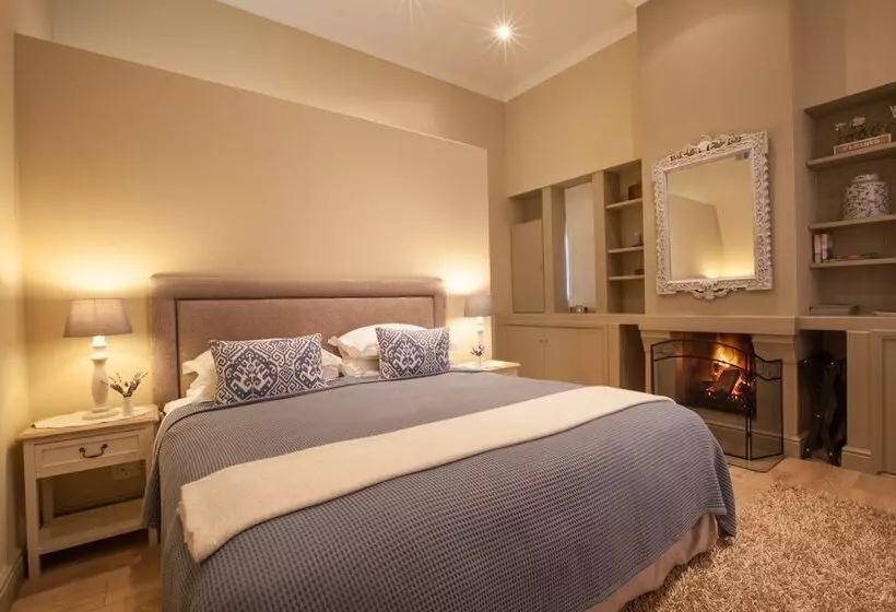 پانسیون La Cabriere Country House