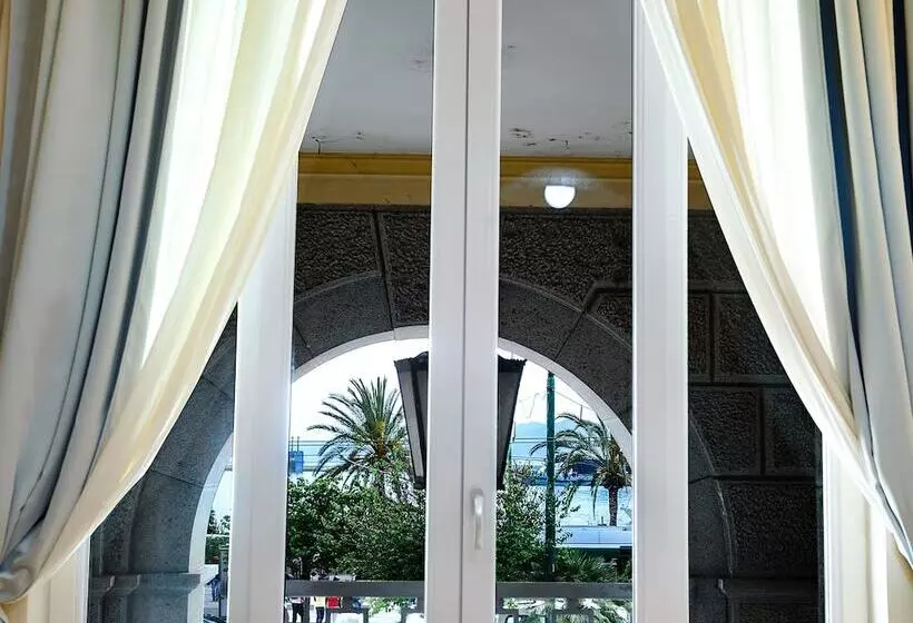 ペンション Onda Marina Rooms