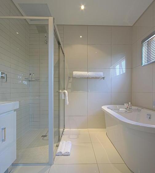 פנסיון River Place Manor