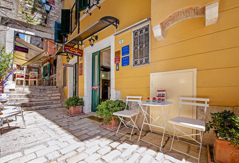 بنسيون Guest House Sotto I Volti Centro Storico