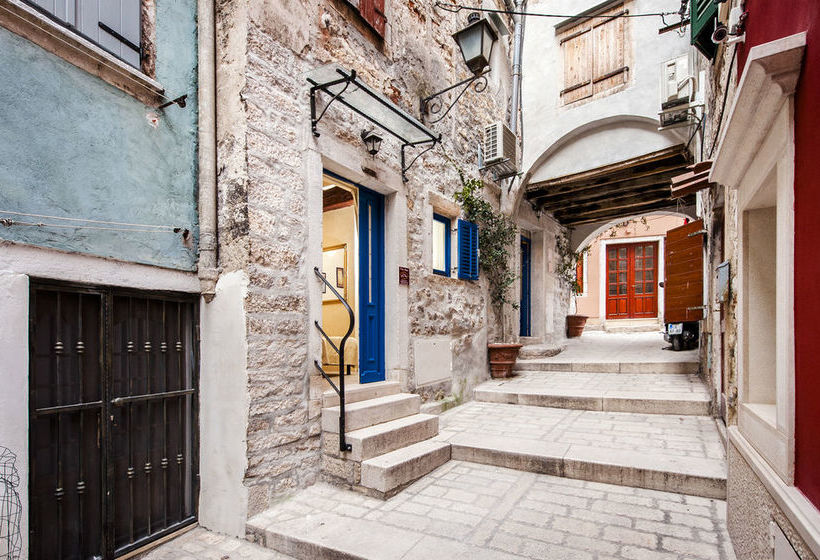 بنسيون Guest House Sotto I Volti Centro Storico