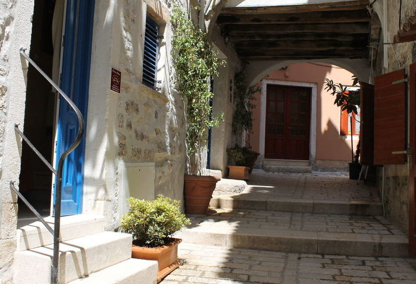 بنسيون Guest House Sotto I Volti Centro Storico