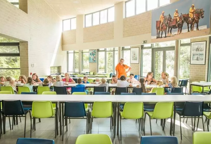 Retkeilymaja Jeugdherberg De Peerdevisser
