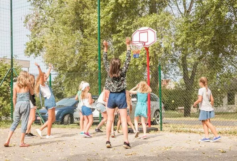 Retkeilymaja Jeugdherberg De Peerdevisser