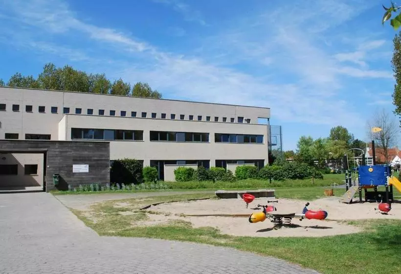 Retkeilymaja Jeugdherberg De Peerdevisser