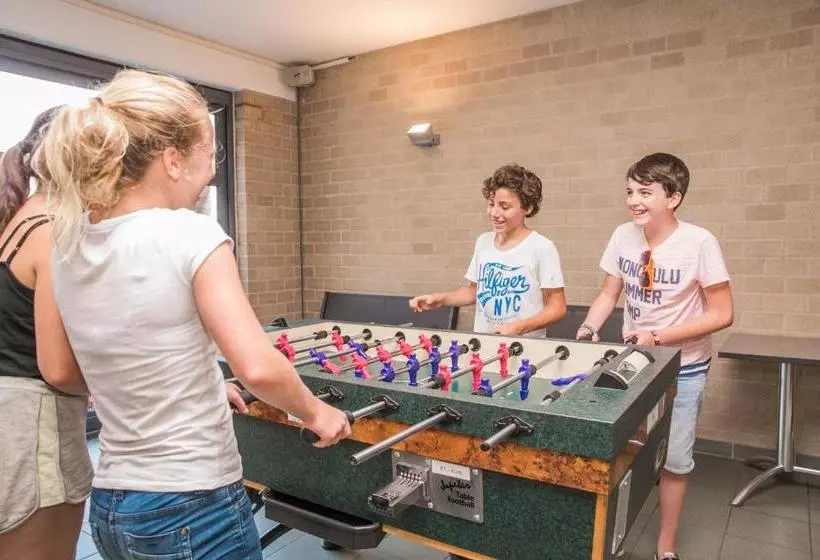 Retkeilymaja Jeugdherberg De Peerdevisser
