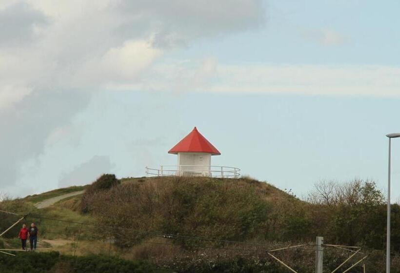 تختخواب و صبحانه Amylia