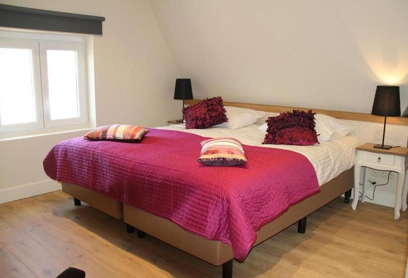 تختخواب و صبحانه Amylia