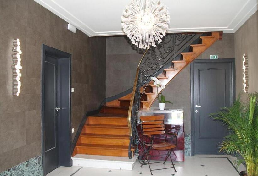 تختخواب و صبحانه Amylia