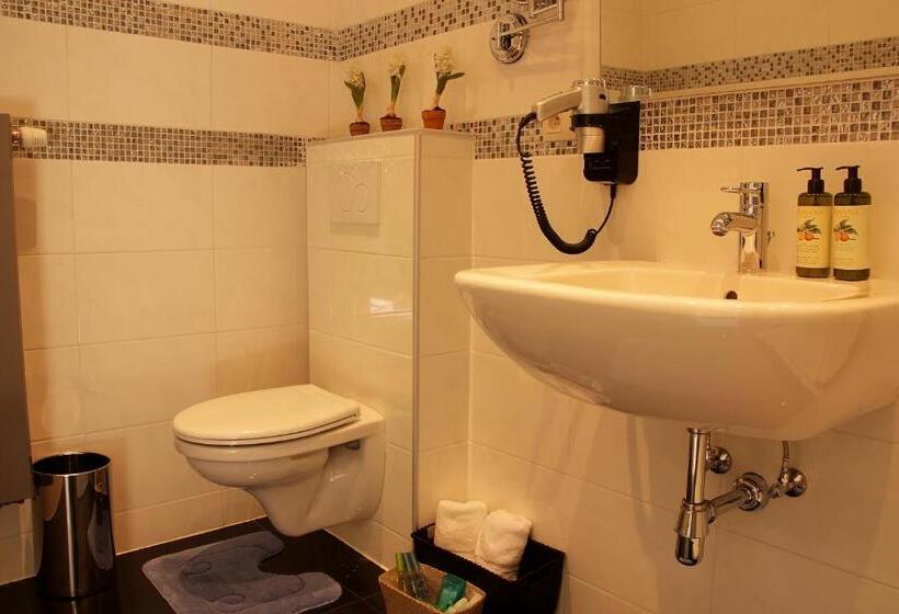 تختخواب و صبحانه Luxury Suites Arendshof