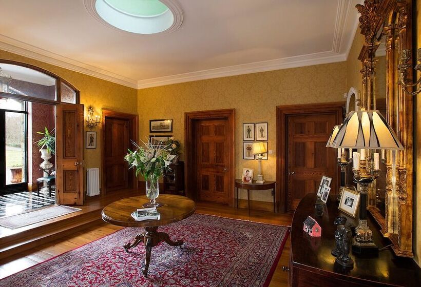 Down Yonder Boutique B&b