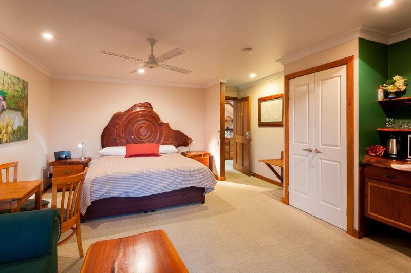 בית מלון כפרי Artisan Spa Views B&b And Cottage