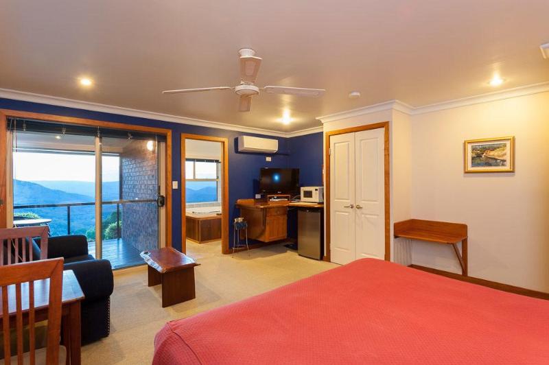 בית מלון כפרי Artisan Spa Views B&b And Cottage