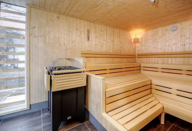 Hotelli Bergkristall