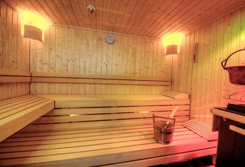 ホテル Bergkristall