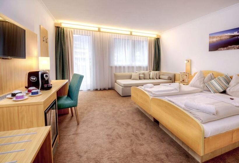 ホテル Bergkristall