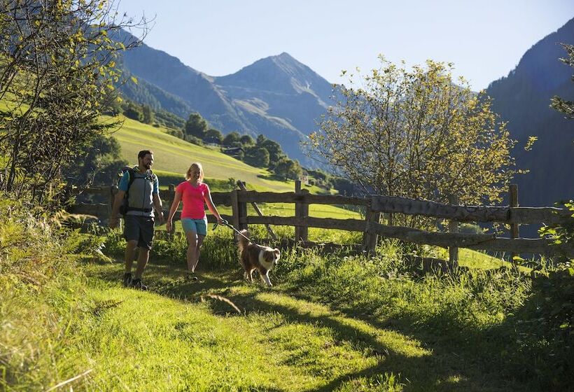 ホテル Bergkristall