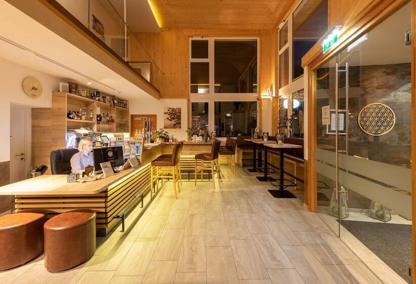 ホテル Bergkristall