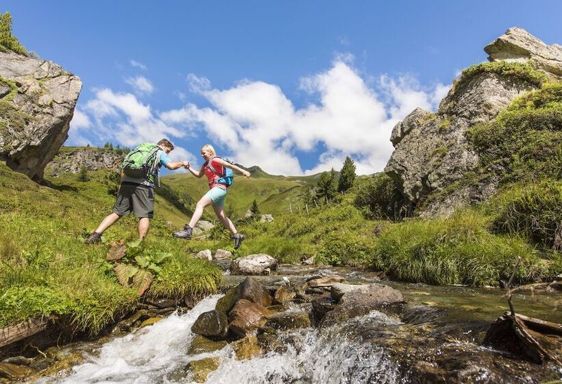 ホテル Bergkristall