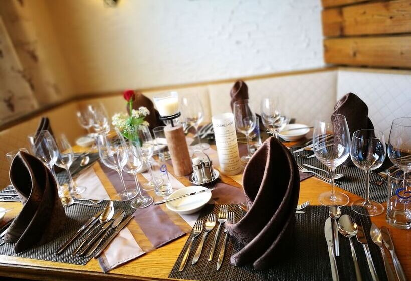 ホテル Bergkristall