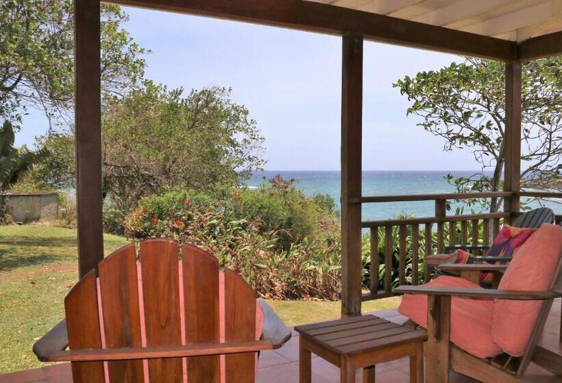 هتل Two Bays Beach Villa Apartment And Studios