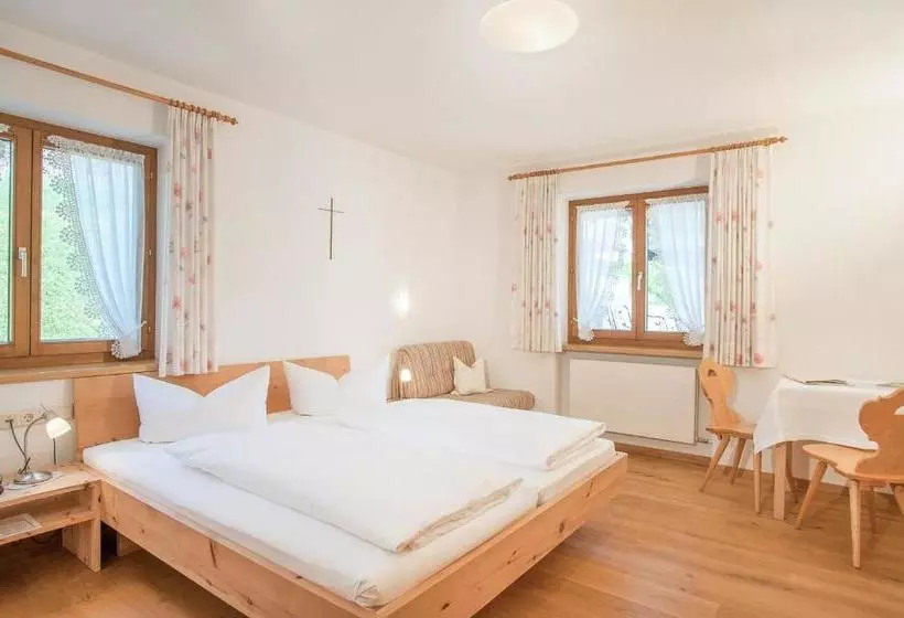 ホテル Dreiländerblick Dornbirn
