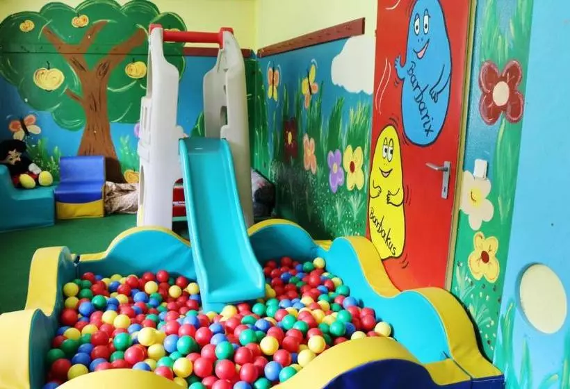 ホテル Familienparadies Reichenhauser