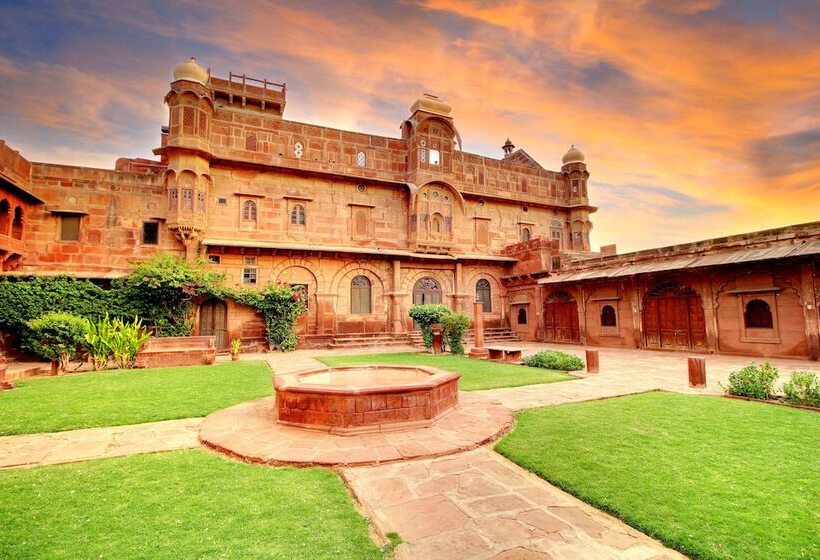 هتل The Fort Pokaran