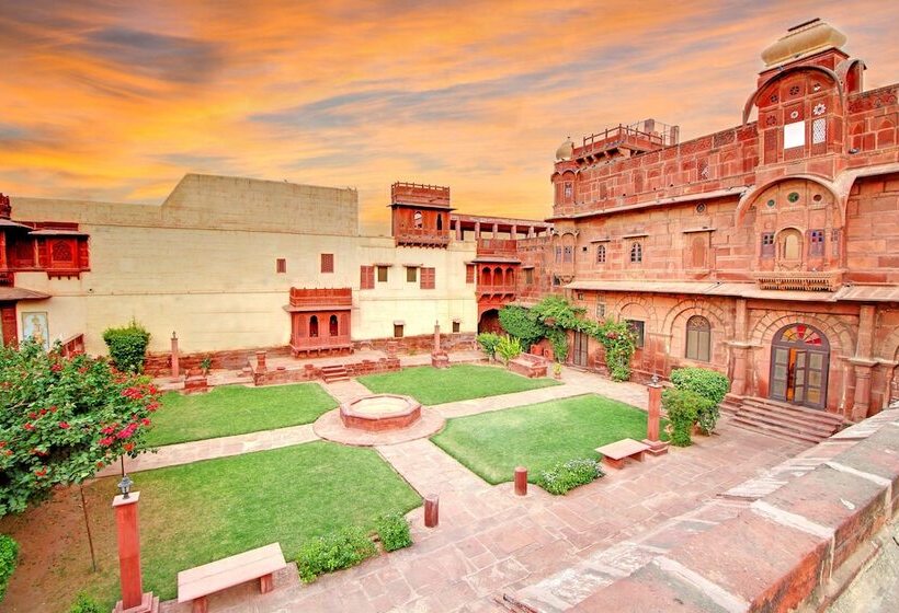 هتل The Fort Pokaran