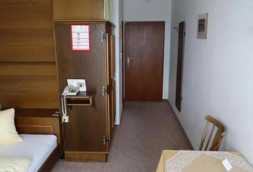 Hotelli Gasthof Dickinger
