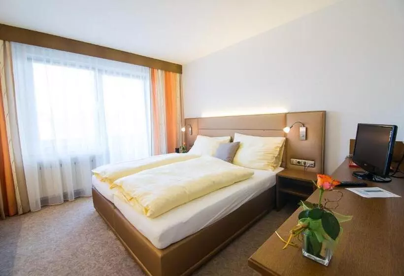 Hotelli Gasthof Dickinger