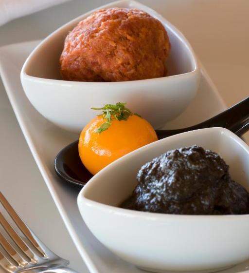 هتل Herdade Dos Grous