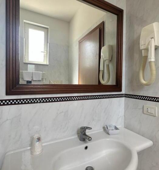 فندق Mondial Park