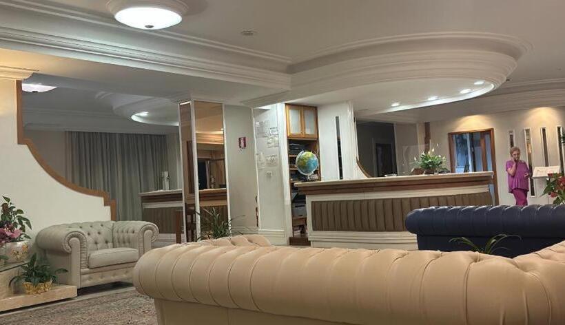 فندق Mondial Park