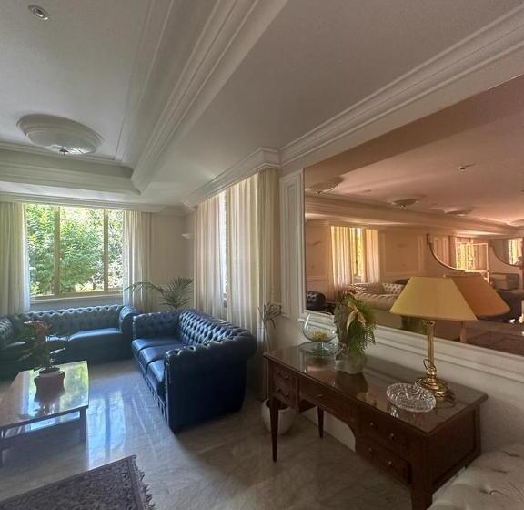 فندق Mondial Park