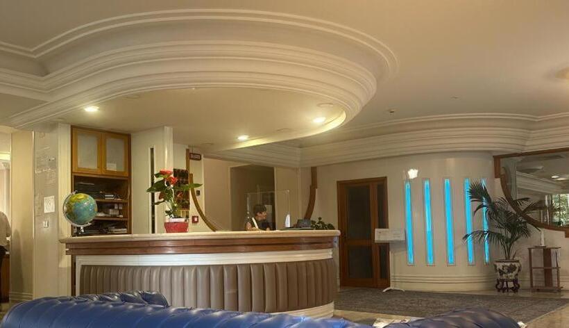 فندق Mondial Park