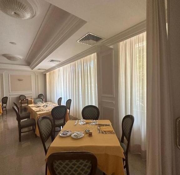 فندق Mondial Park