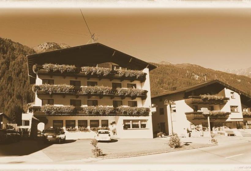 Отель St Leonhard