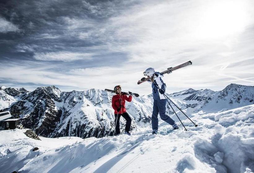 Отель St Leonhard