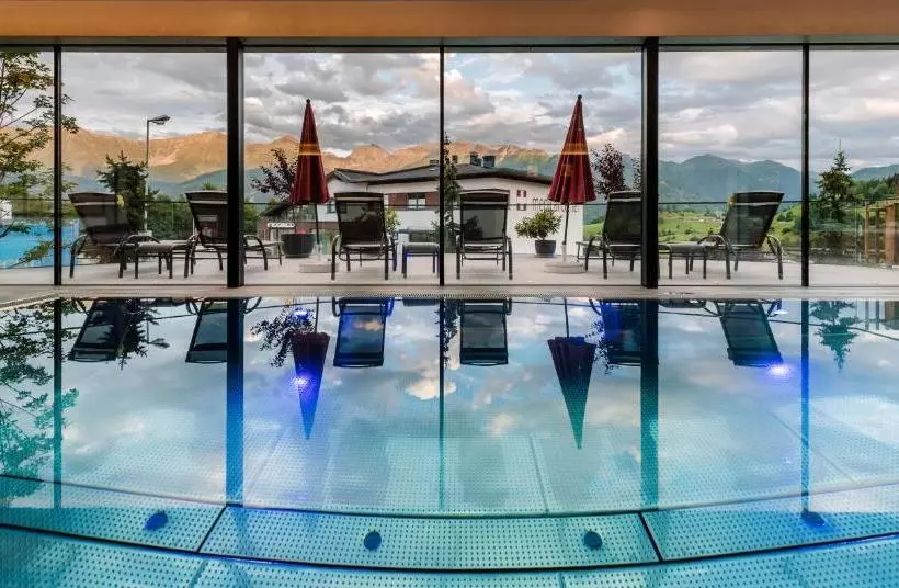 هتل Sedona Lodge