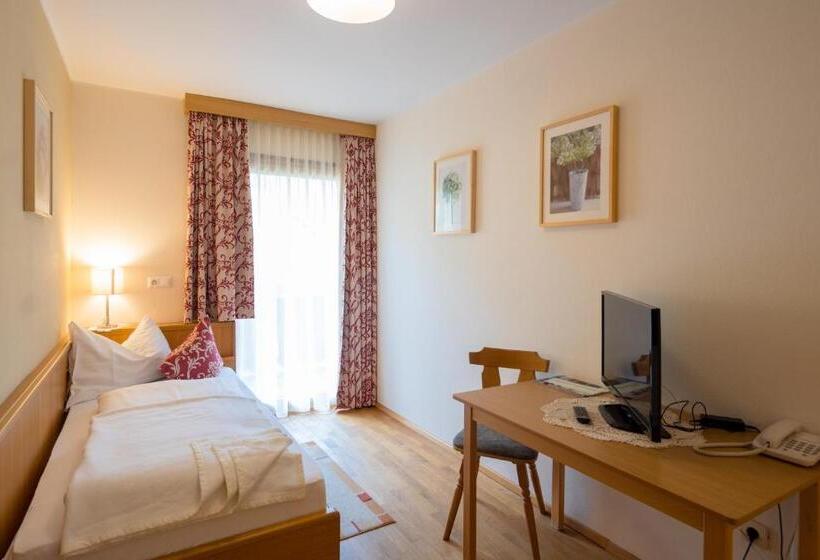 Alpenhotel Badmeister