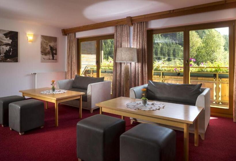 Alpenhotel Badmeister