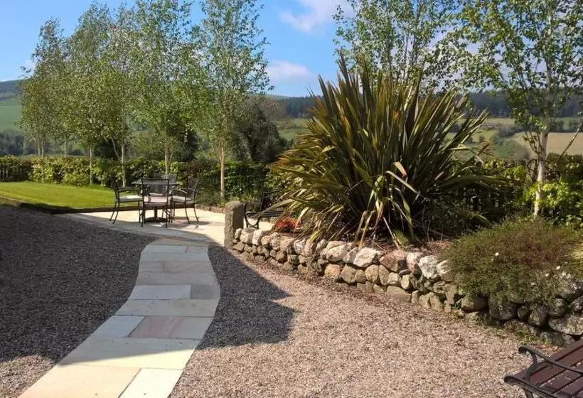 Macreddin Rock Bed & Breakfast